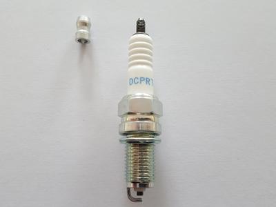 Свеча зажигания NGK DCPR8E