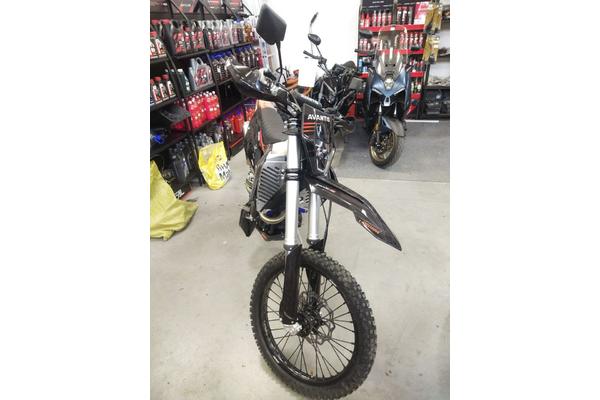 МОТОЦИКЛ AVANTIS ENDURO 300 CARB PRO EXCLUSIVE 182 DOHC