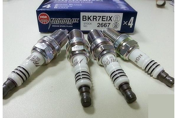 Свеча зажигания NGK BPR7EIX