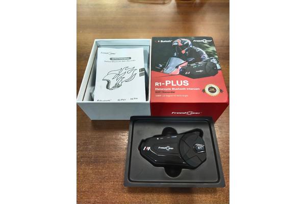 TCOM Bluetooth мотогарнитура R1