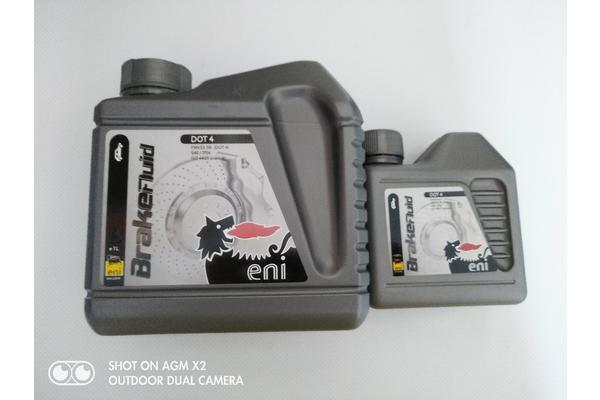 Тормозная жидкость Eni Brake Fluid DOT 4 Plus 