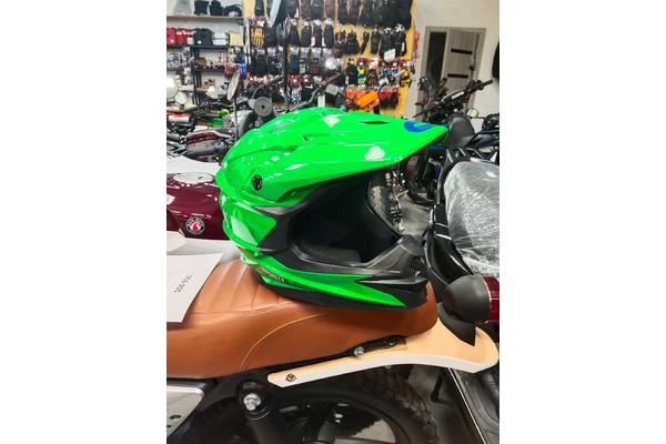 SPARX Кроссовый шлем Fenix Зеленый