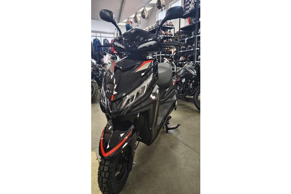 Скутер VMC City 150 Черный