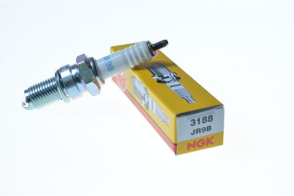 Свеча зажигания NGK JR9B