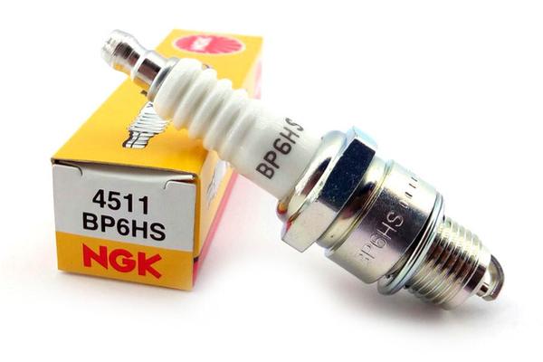 Свеча зажигания NGK BP6HS