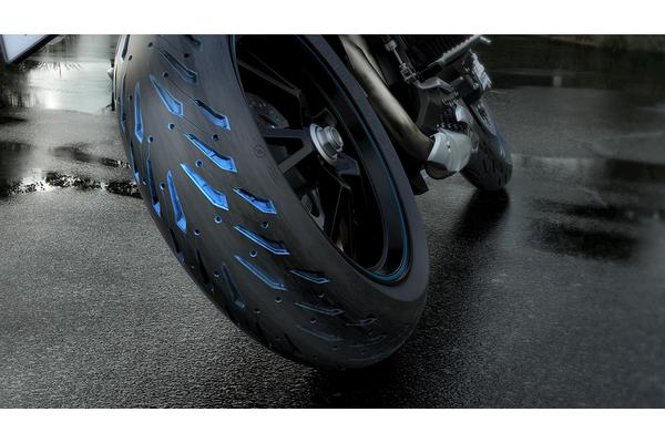 Резина Michelin Road 5 R17 180/55 73 W TL