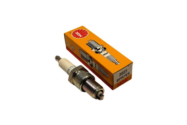 Свеча зажигания NGK BPR7ES